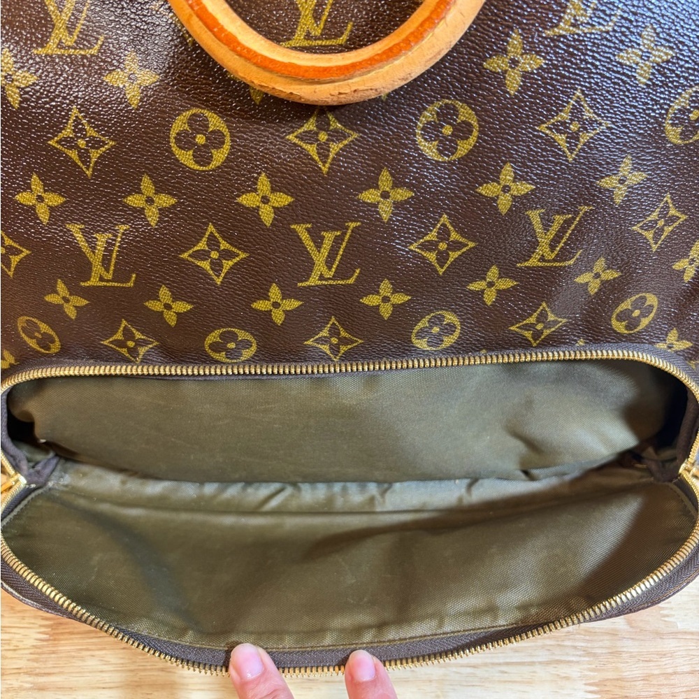 Louis Vuitton Evasion Monogram Travel Bag - Picture 12 of 16